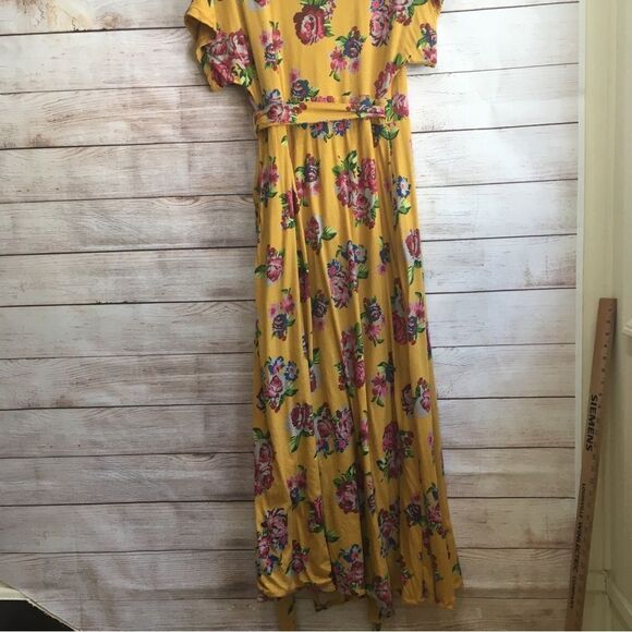 MATILDA JANE ALANA MAXI WRAP DRESS IN YELLOW FLORAL - Picture 13 of 14